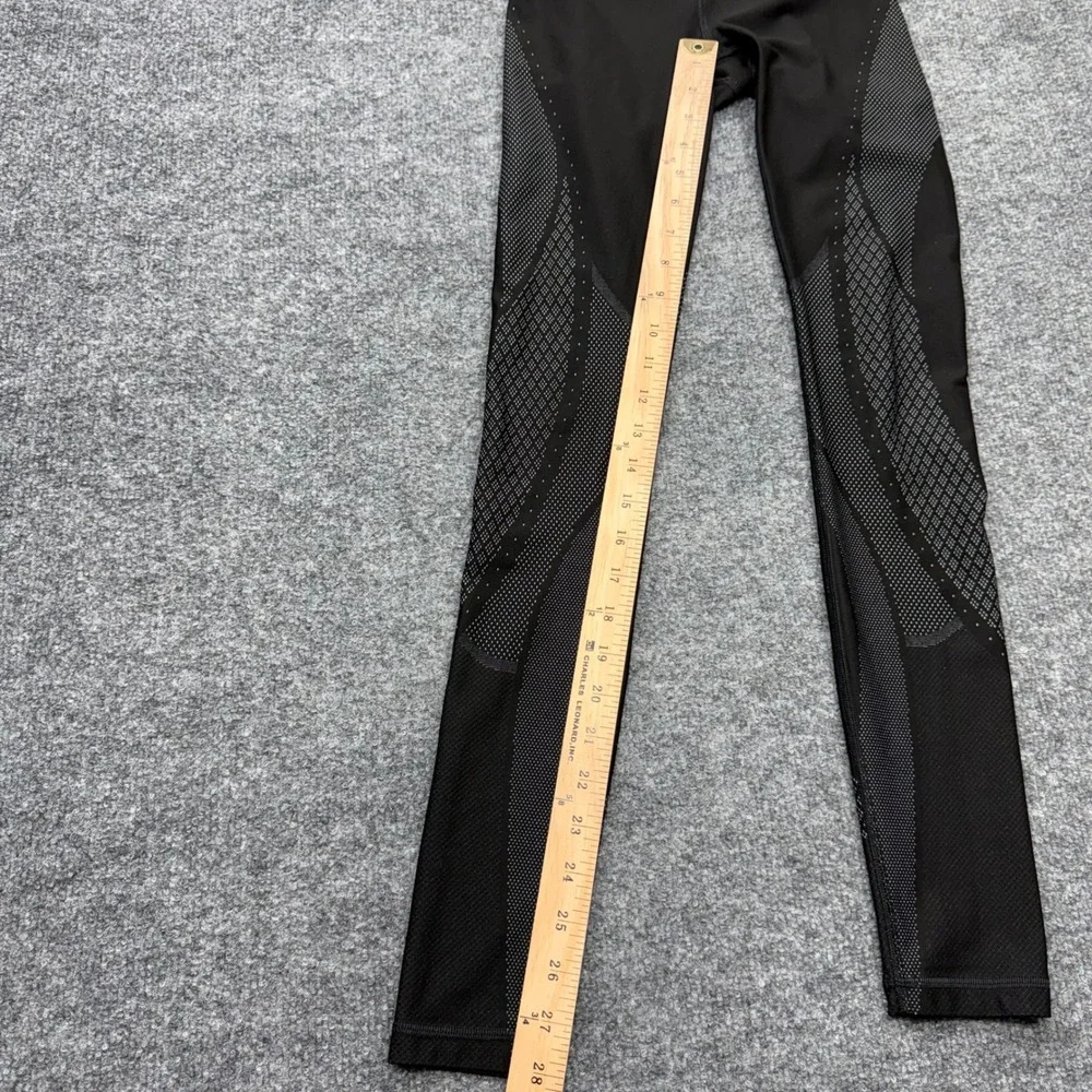 Lululemon Tight Stuff Tight II Black Dotted Reflective Leggings Size 4 High Rise
